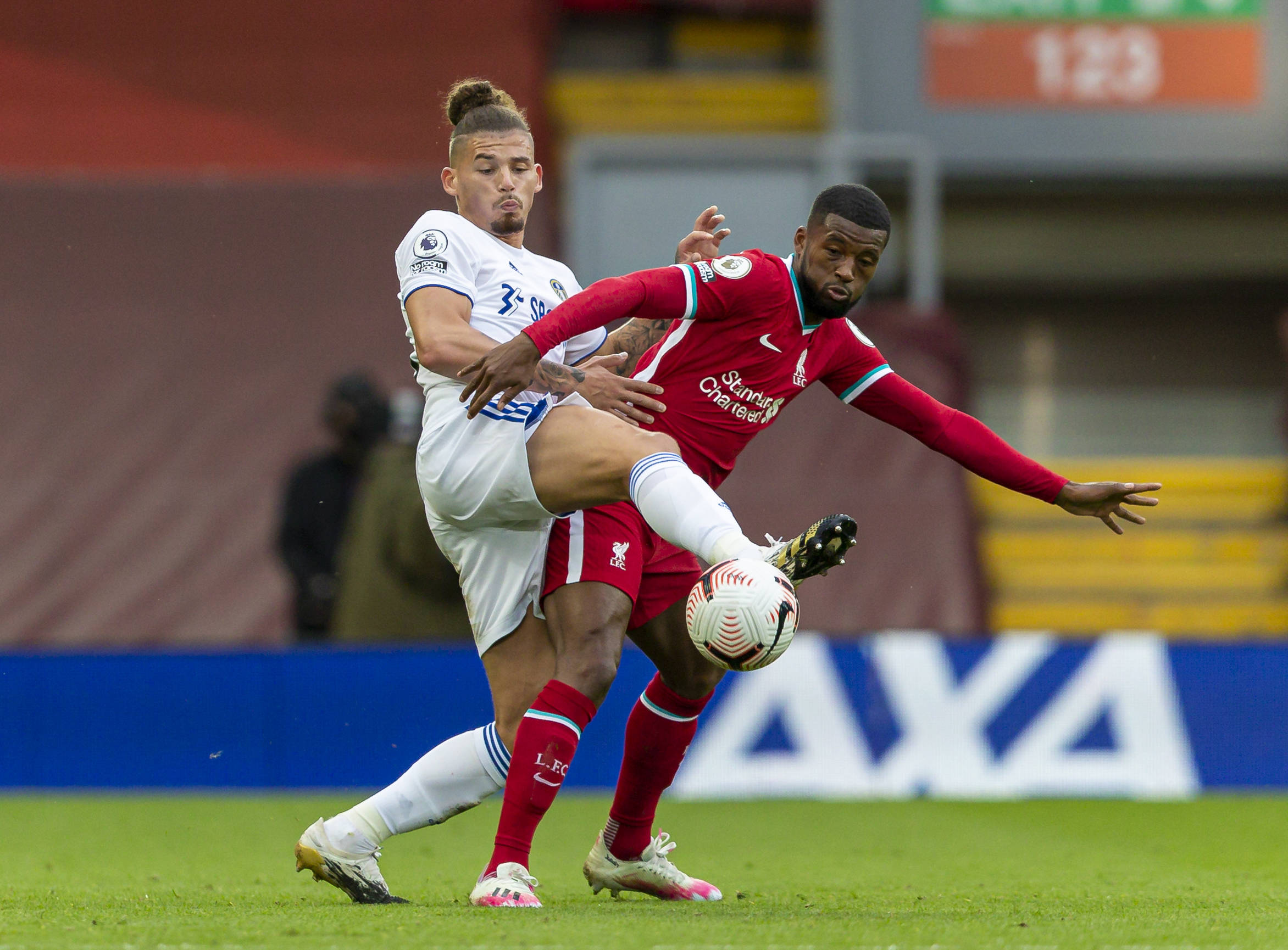 一个以强悍 一个以强悍